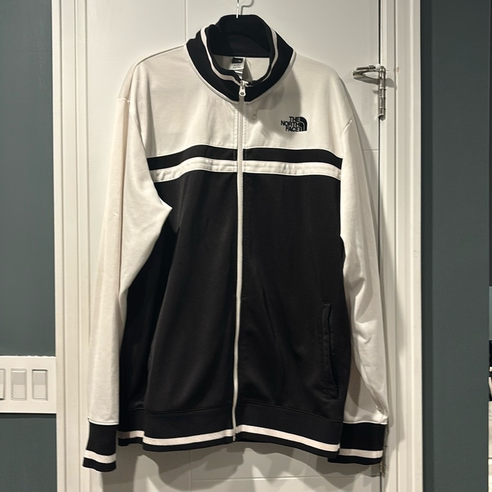 The North Face Zip Up in XXL